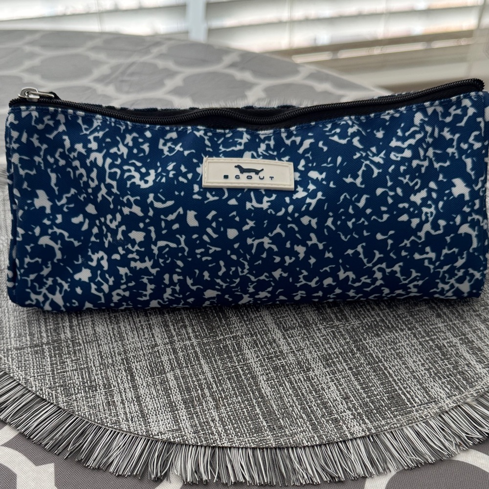 Scout Stylish Blue and White Patterned Pouch